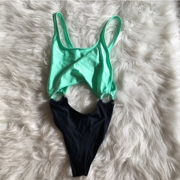 triangl swimwear Other - Trade 💗 Triangl Jarah Swimsuit
